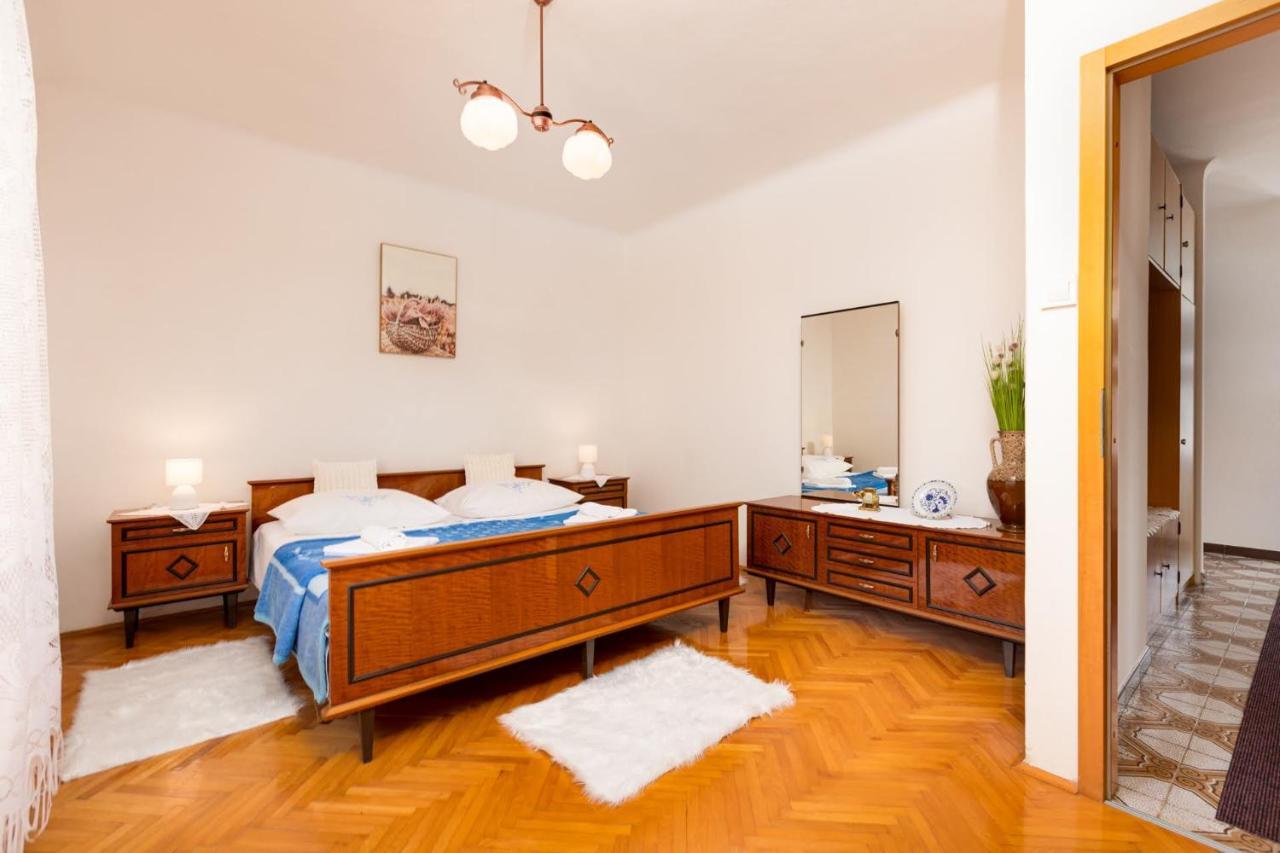 Apartman Tena Punat Exterior photo