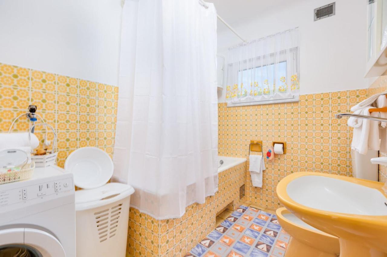 Apartman Tena Punat Exterior photo